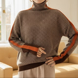 Iwona - Sweter z wysokim kołnierzem w jodełkę Luxe