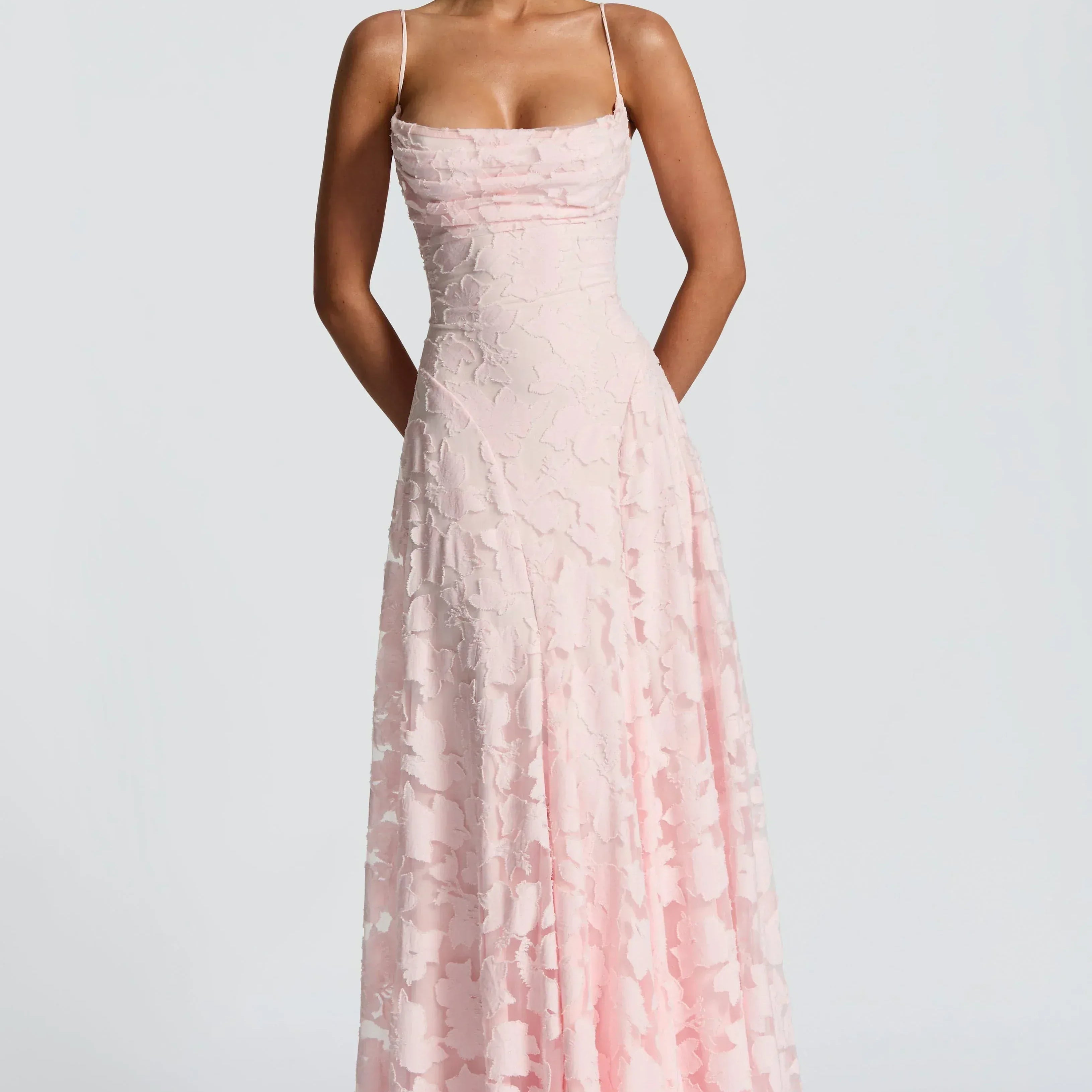 Klara - Elegancka Maxi Sukienka