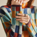 Łucja - Komfortowy Sweter Retro