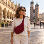 Róża bordowa torebka na ramię z nylonu, noszona na ramieniu w Krakowie